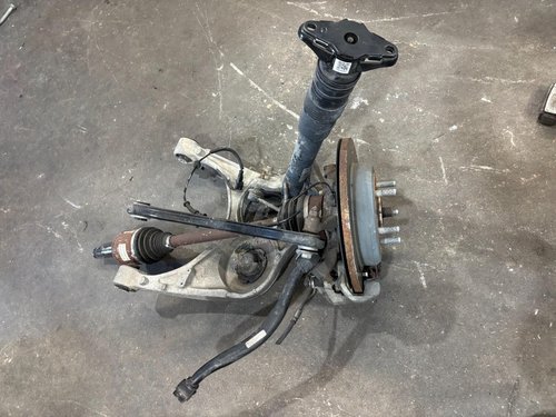 18-22 OEM JEEP GRAND CHEROKEE 4X2 Rear Right Knee SUSPENSION 2WD CALIPER KNUCKLE