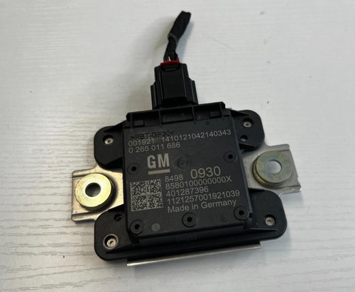 2022-2024 OEM CADILLAC ESCALADE ESV SHORT RANGE LANE FOLLOWING RADAR SENSOR