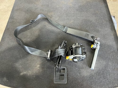 2013 - 2017 OEM Ford Escape Front Right Seat Belt Front Passenger BLACK