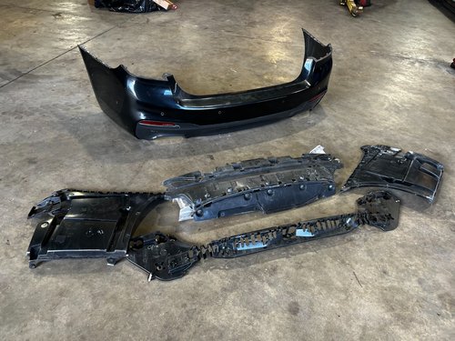 2017 - 2020 OEM BMW G30 540i M SPORT REAR BUMPER  W/ SENSORS LIGHTS COMPLETE