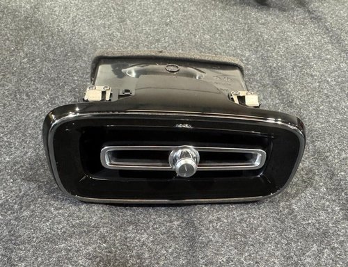 2019 - 2024 OEM Volvo XC40 LEFT LH AIR AC VENT GRILLE GRILL