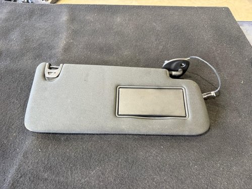 2019-2024 OEM RAM 2500 3500 LIMITED RIGHT PASSENGER SUN VISOR ILLUMINATED BLACK