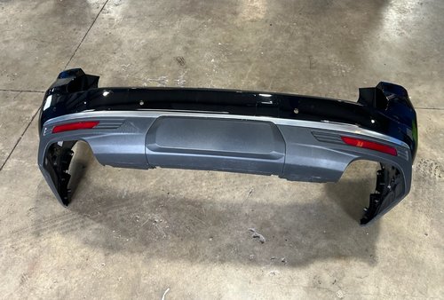 21 - 24 OEM GMC Yukon XL DENALI Rear Bumper COVER ONYX BLACK GBA