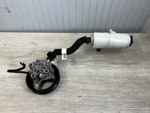 2019 - 2026 OEM RAM 2500 3500 6.7 Diesel Power Steering Pump W/ Reservoir