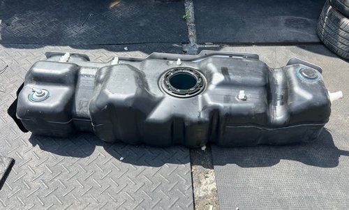 2021 - 2024 OEM GMC YUKON XL CHEVY SUBURBAN GAS FUEL TANK