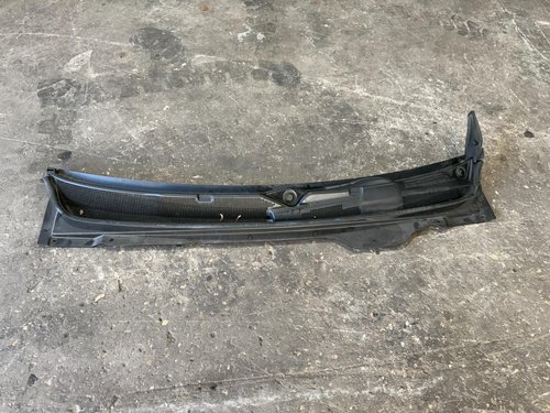 2021-2023 DODGE RAM 1500 TRX HELLCAT 6.2L 4X4 OEM WINDSHIELD WIPER COWL MOLDING