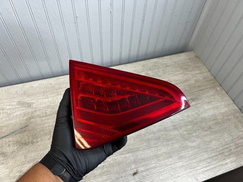 2013-2017 OEM AUDI A5 S5 LEFT LH DRIVER SIDE INNER TAIL LIGHT LAMP 8T0945093D