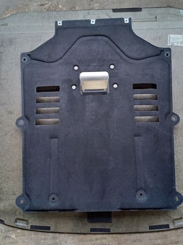 21–2026 OEM Porsche Macan 2.9L Rear Floor Underbody Pan Splash Shield 95B825209E